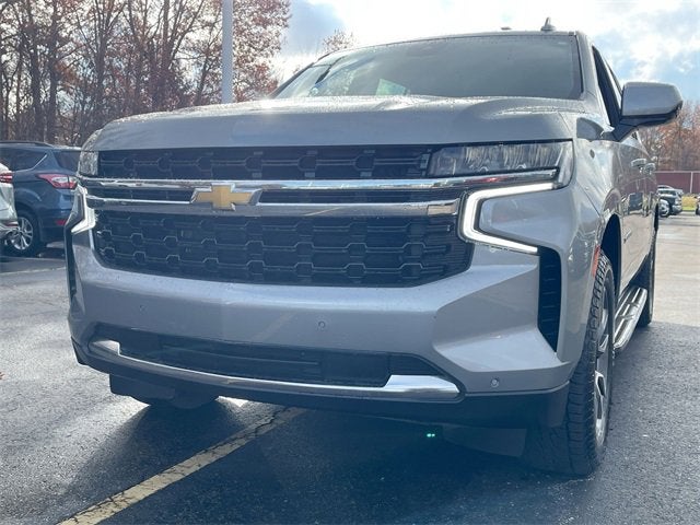 2023 Chevrolet Suburban LS