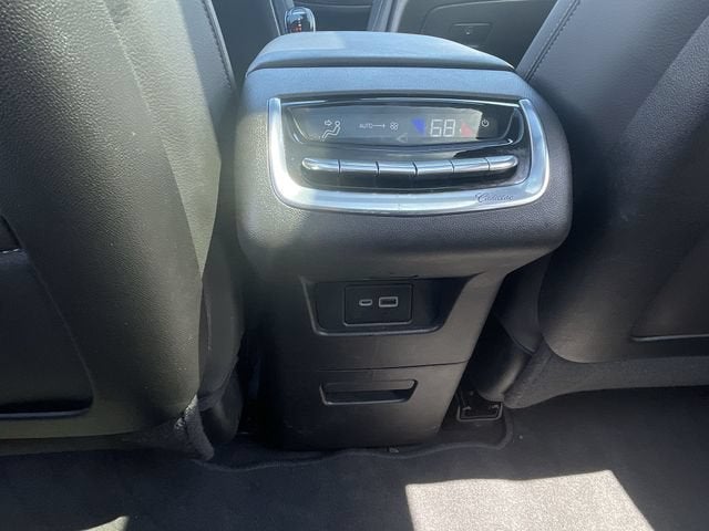 2023 Cadillac XT6 Luxury