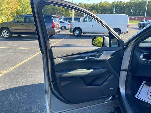 2025 Cadillac XT6 Sport