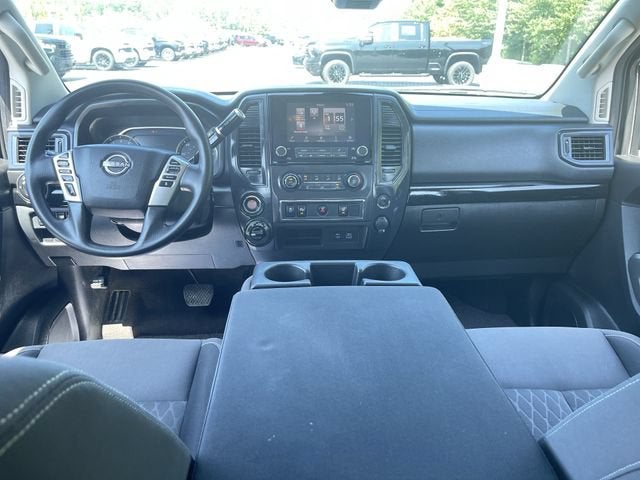 2023 Nissan TITAN Crew Cab SV 4x4