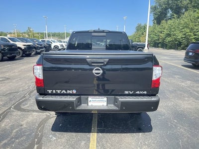 2023 Nissan TITAN Crew Cab SV 4x4