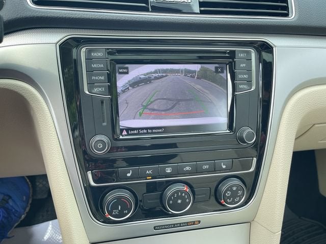 2019 Volkswagen Passat 2.0T Wolfsburg Edition