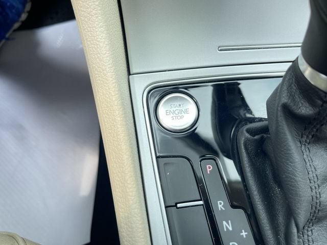 2019 Volkswagen Passat 2.0T Wolfsburg Edition