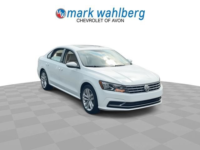 2019 Volkswagen Passat 2.0T Wolfsburg Edition