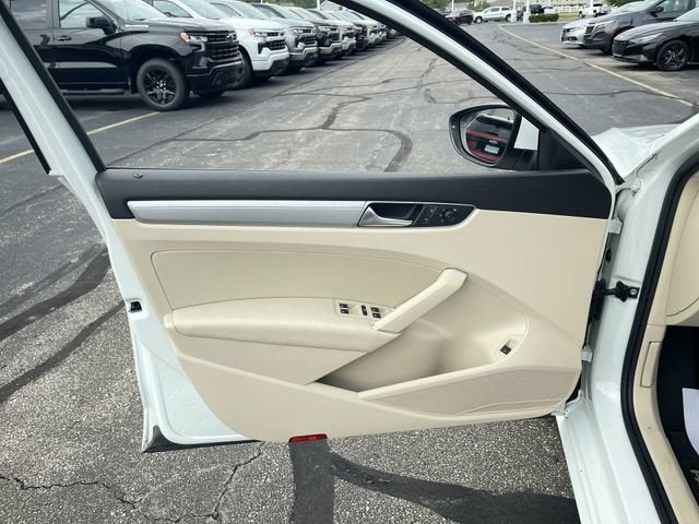 2019 Volkswagen Passat 2.0T Wolfsburg Edition