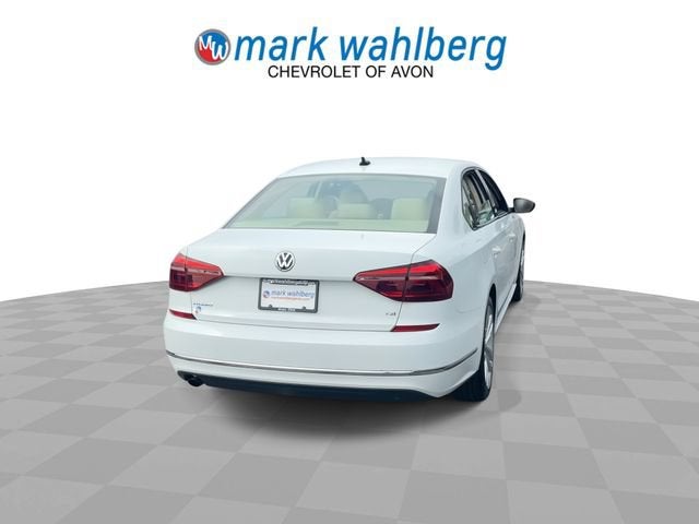 2019 Volkswagen Passat 2.0T Wolfsburg Edition