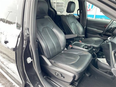 2019 Chrysler Pacifica Touring L Plus 35th Anniversary