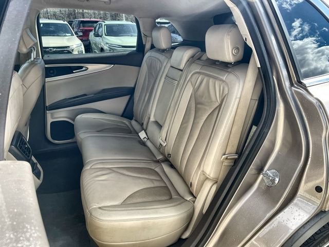 2019 Lincoln Nautilus Select