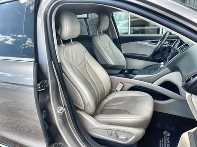 2019 Lincoln Nautilus Select