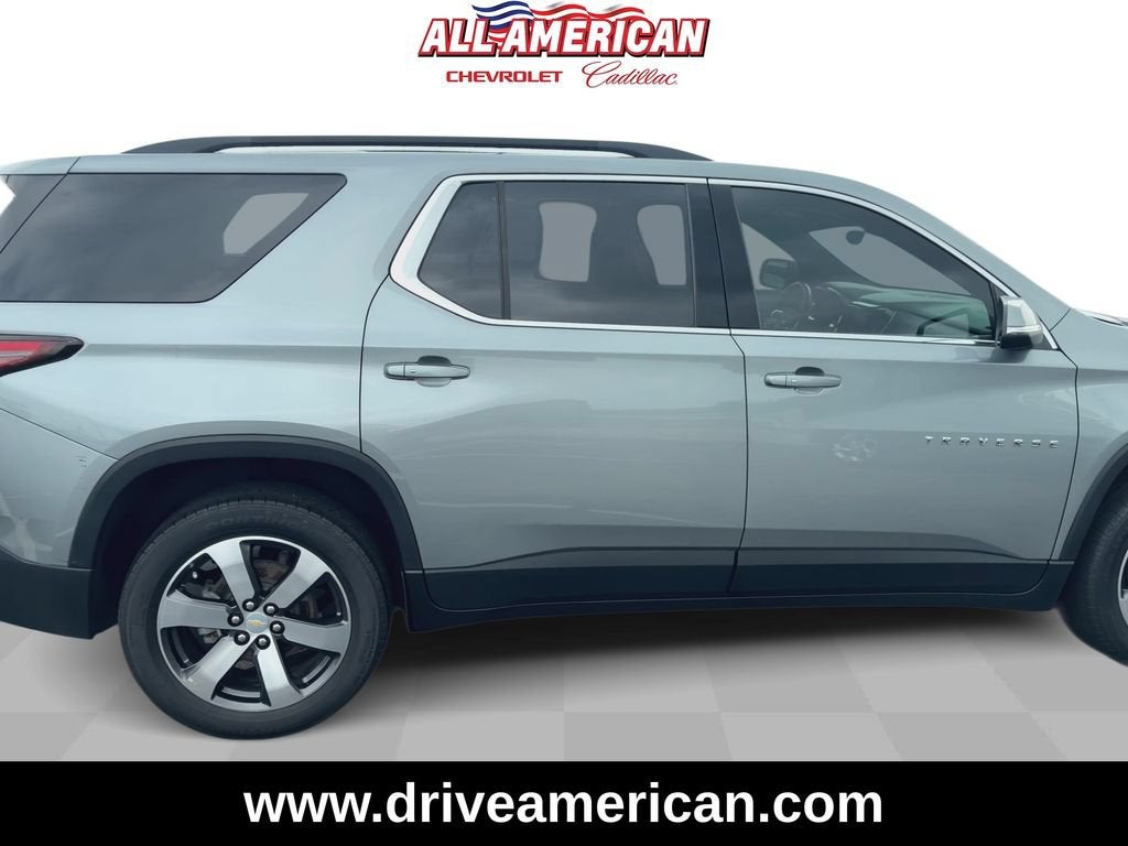 2023 Chevrolet Traverse LT Leather