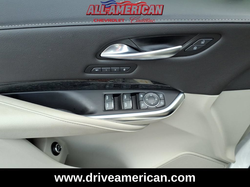 2023 Cadillac XT4 AWD Premium Luxury