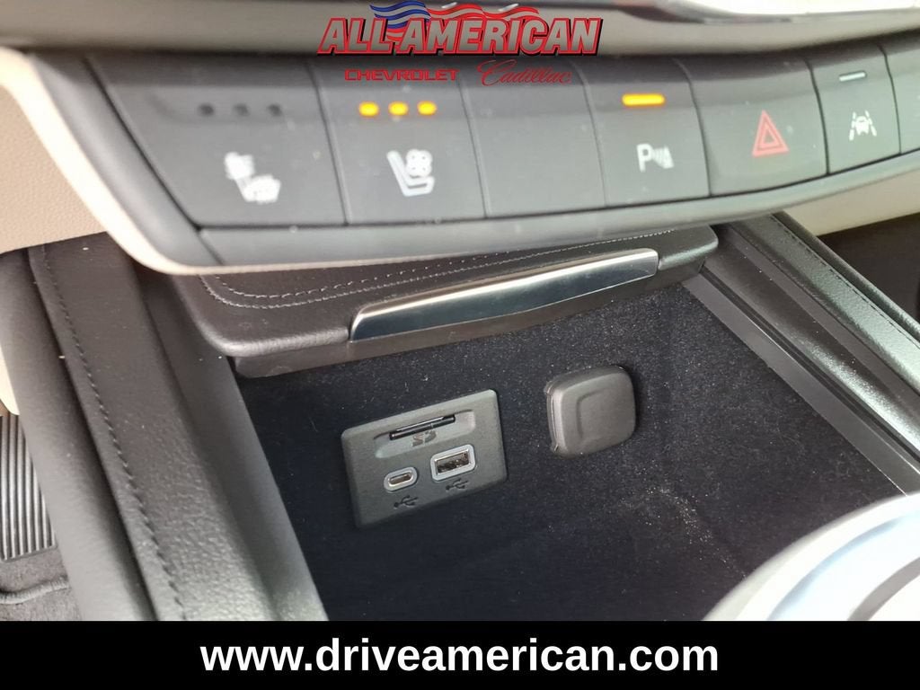 2023 Cadillac XT4 AWD Premium Luxury