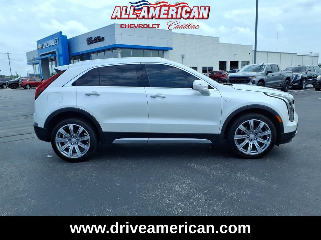 2023 Cadillac XT4 AWD Premium Luxury