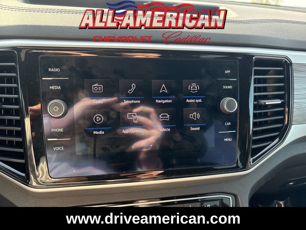 2022 Volkswagen Atlas Cross Sport 3.6L V6 SE w/Technology