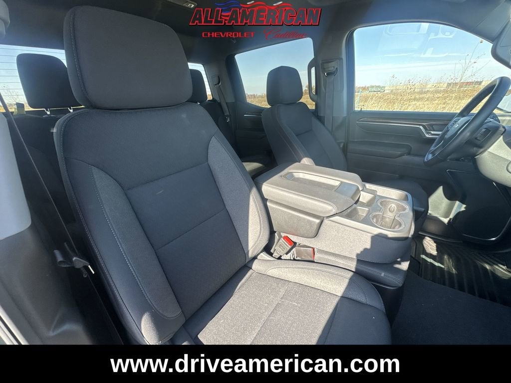 2025 Chevrolet Silverado 1500 LT