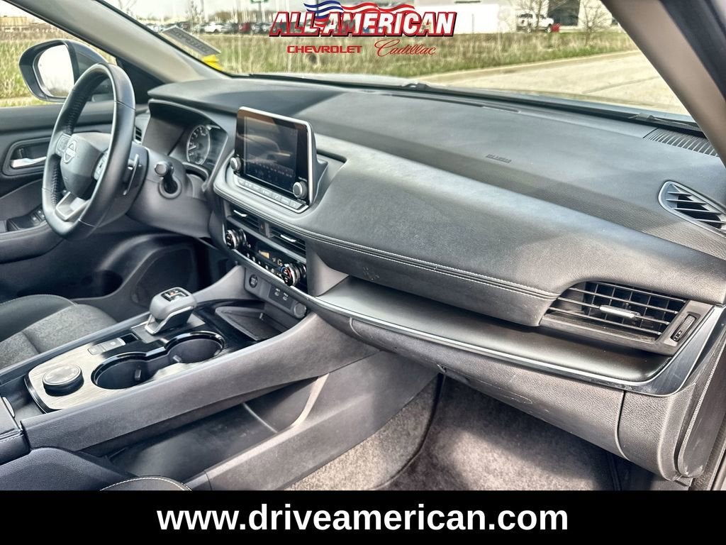 2025 Nissan Rogue SV