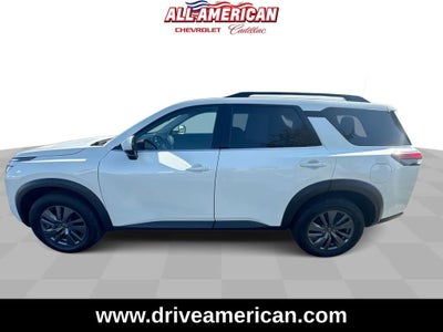2024 Nissan Pathfinder SV