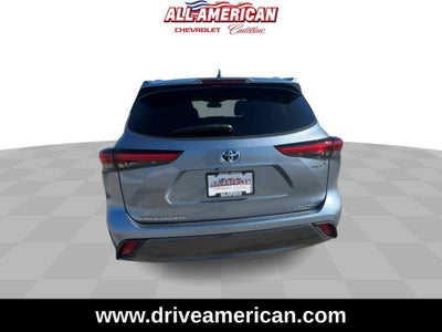 2022 Toyota Highlander Hybrid Limited