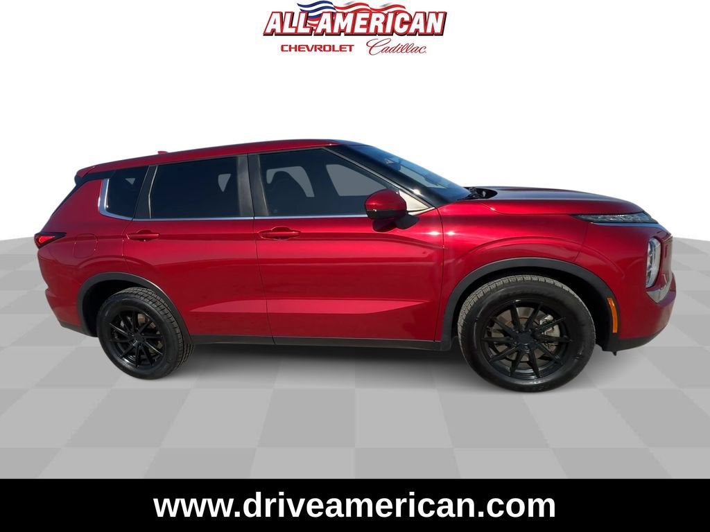 2022 Mitsubishi Outlander ES