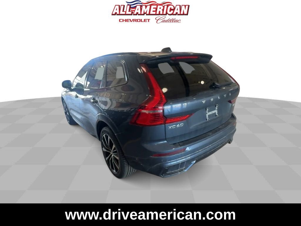 2024 Volvo XC60 Plus Dark Theme