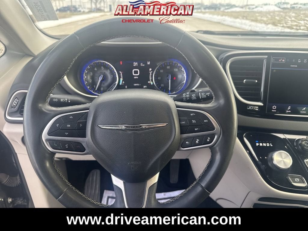 2022 Chrysler Pacifica Touring L