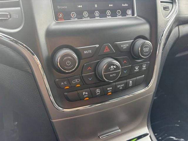 2020 Jeep Grand Cherokee Laredo E 4x4