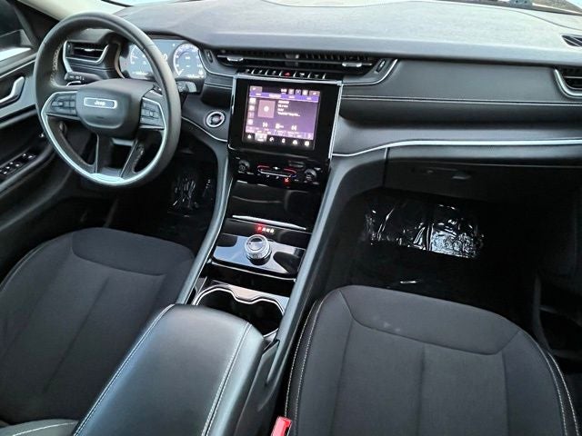 2023 Jeep Grand Cherokee Laredo 4x4