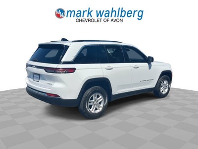 2022 Jeep Grand Cherokee Laredo 4x4