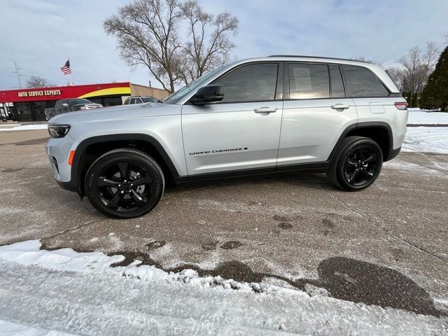 2023 Jeep Grand Cherokee Altitude 4x4