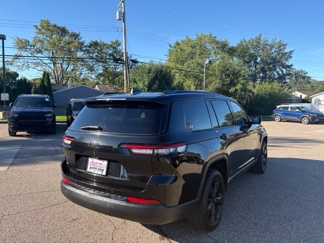 2023 Jeep Grand Cherokee L Altitude 4x4