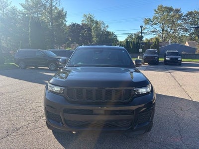 2023 Jeep Grand Cherokee L Altitude 4x4