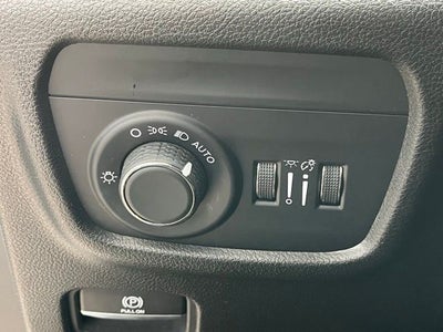 2023 Jeep Grand Cherokee L Laredo 4x4