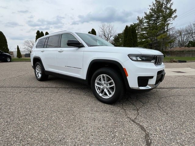 2023 Jeep Grand Cherokee L Laredo 4x4