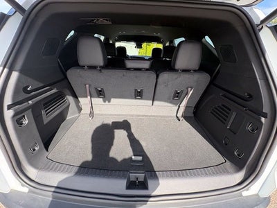 2025 Chevrolet Traverse AWD LT