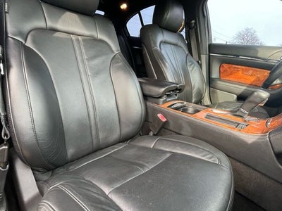 2014 Lincoln MKS Base