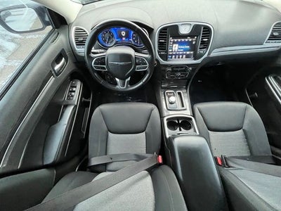 2022 Chrysler 300 Touring AWD