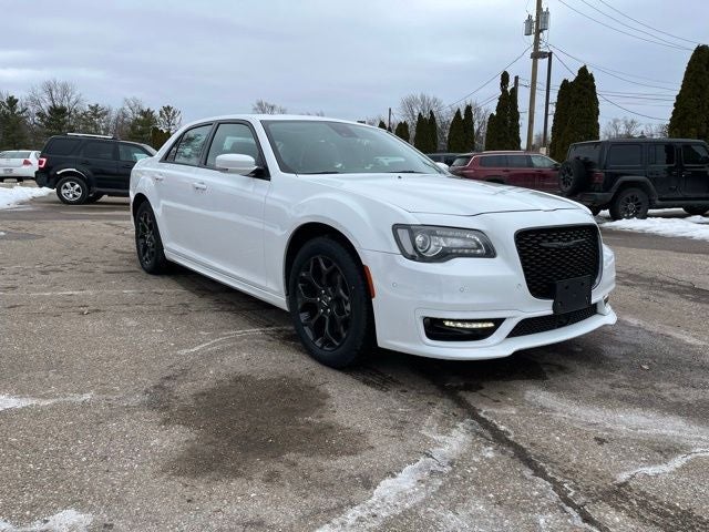 2023 Chrysler 300 Touring-L AWD