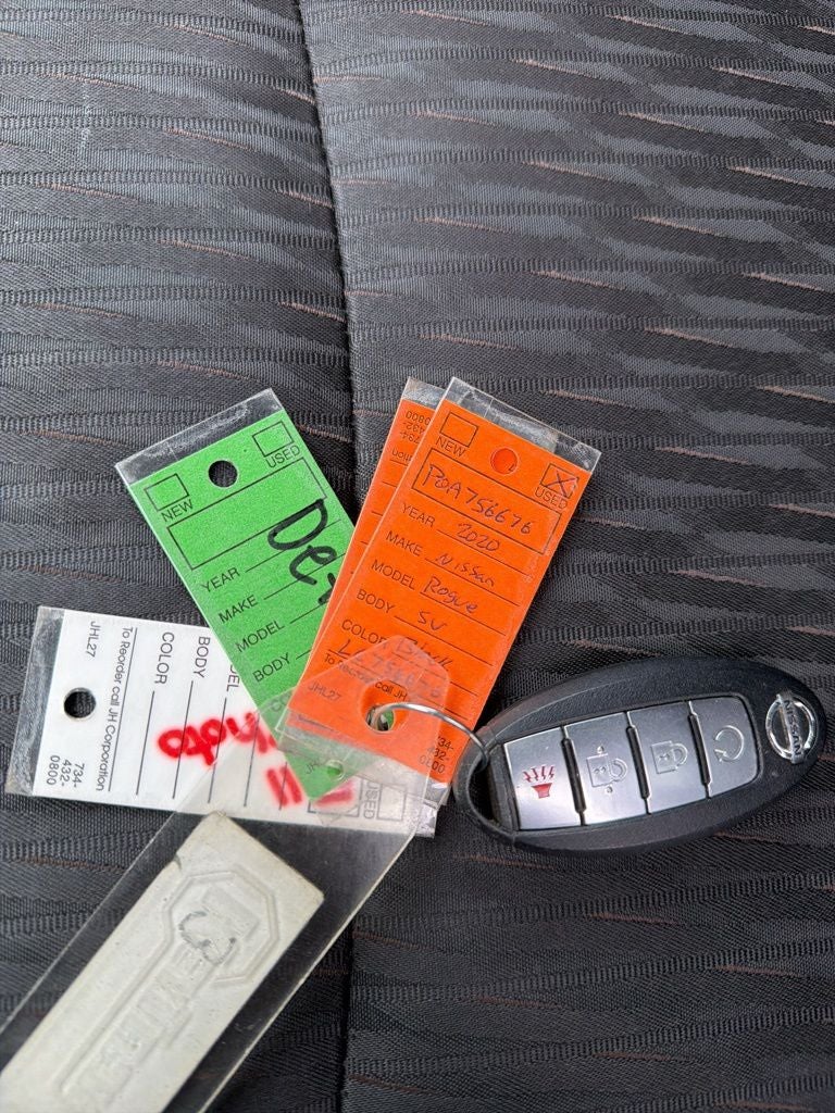 2020 Nissan Rogue Base