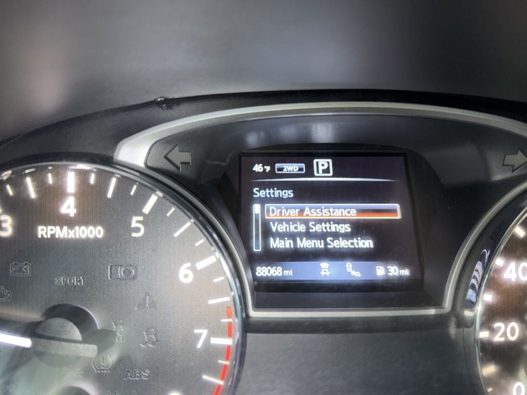 2019 Nissan Pathfinder Base