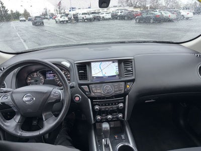 2019 Nissan Pathfinder Base