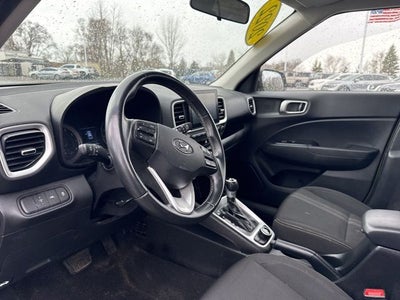 2022 Hyundai Venue SEL