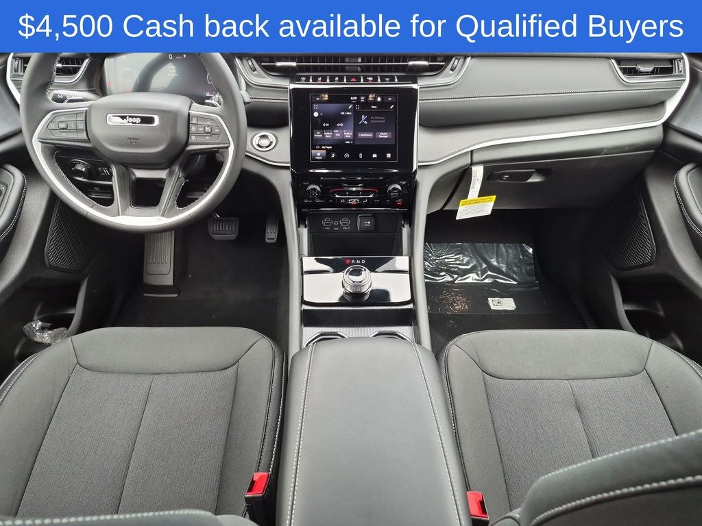 2026 Jeep Grand Cherokee Laredo