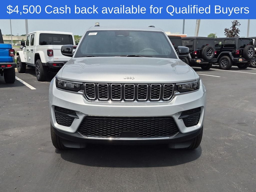 2026 Jeep Grand Cherokee Laredo X