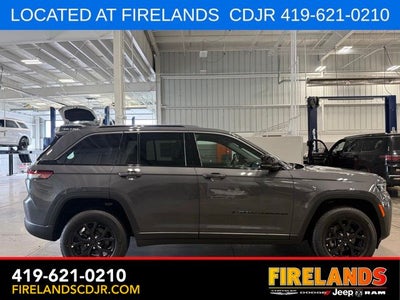 2026 Jeep Grand Cherokee Laredo