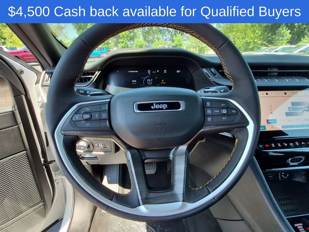 2026 Jeep Grand Cherokee Base