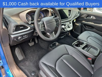 2027 Chrysler Pacifica Select