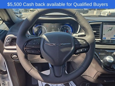 2026 Chrysler Pacifica Select