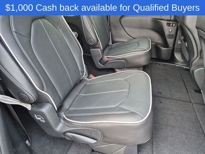 2027 Chrysler Pacifica Limited