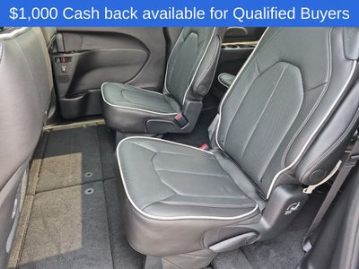 2027 Chrysler Pacifica Limited