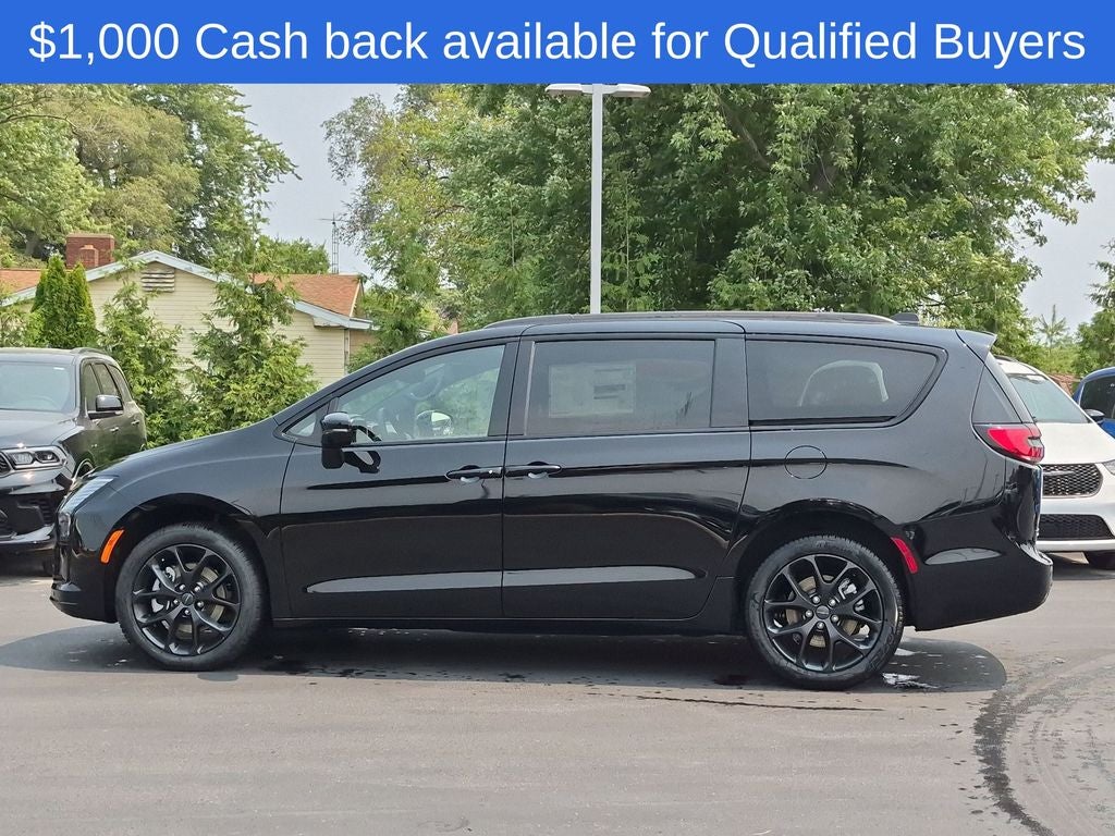 2027 Chrysler Pacifica Limited